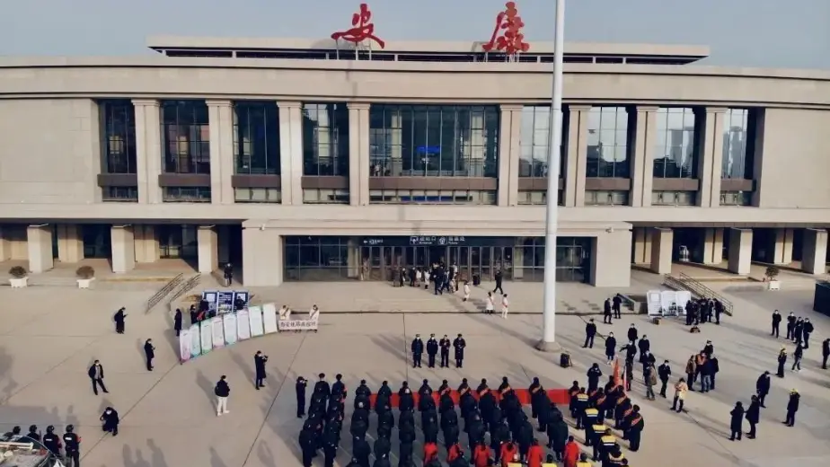 Treinstationsdraaipoortoplossing