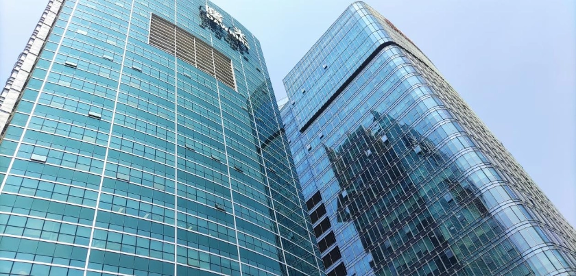 Beveiligde draaipoortpoorten voor slimme sites