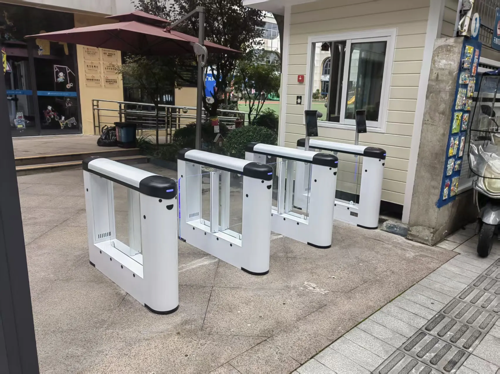 IM.B223 Schommelhek voor de kleuterschool