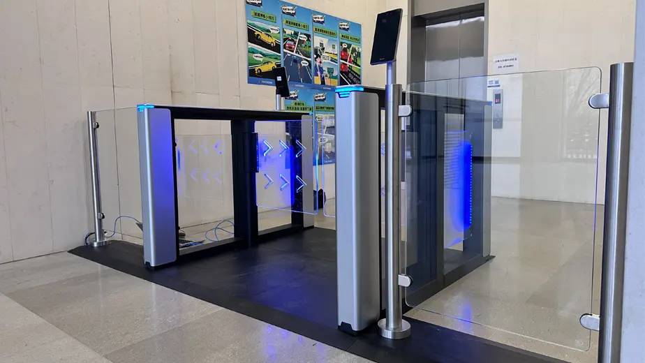 Speed Gate met gezichtsherkenningssysteem